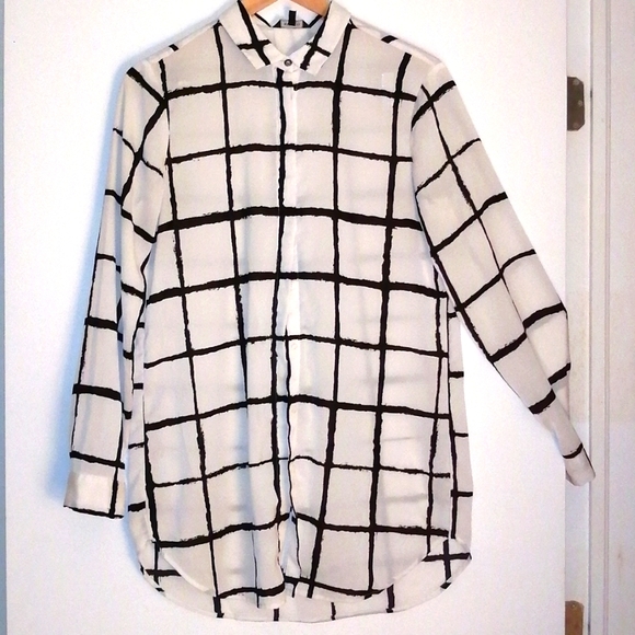 RW&CO. Tops - RW&CO top size medium